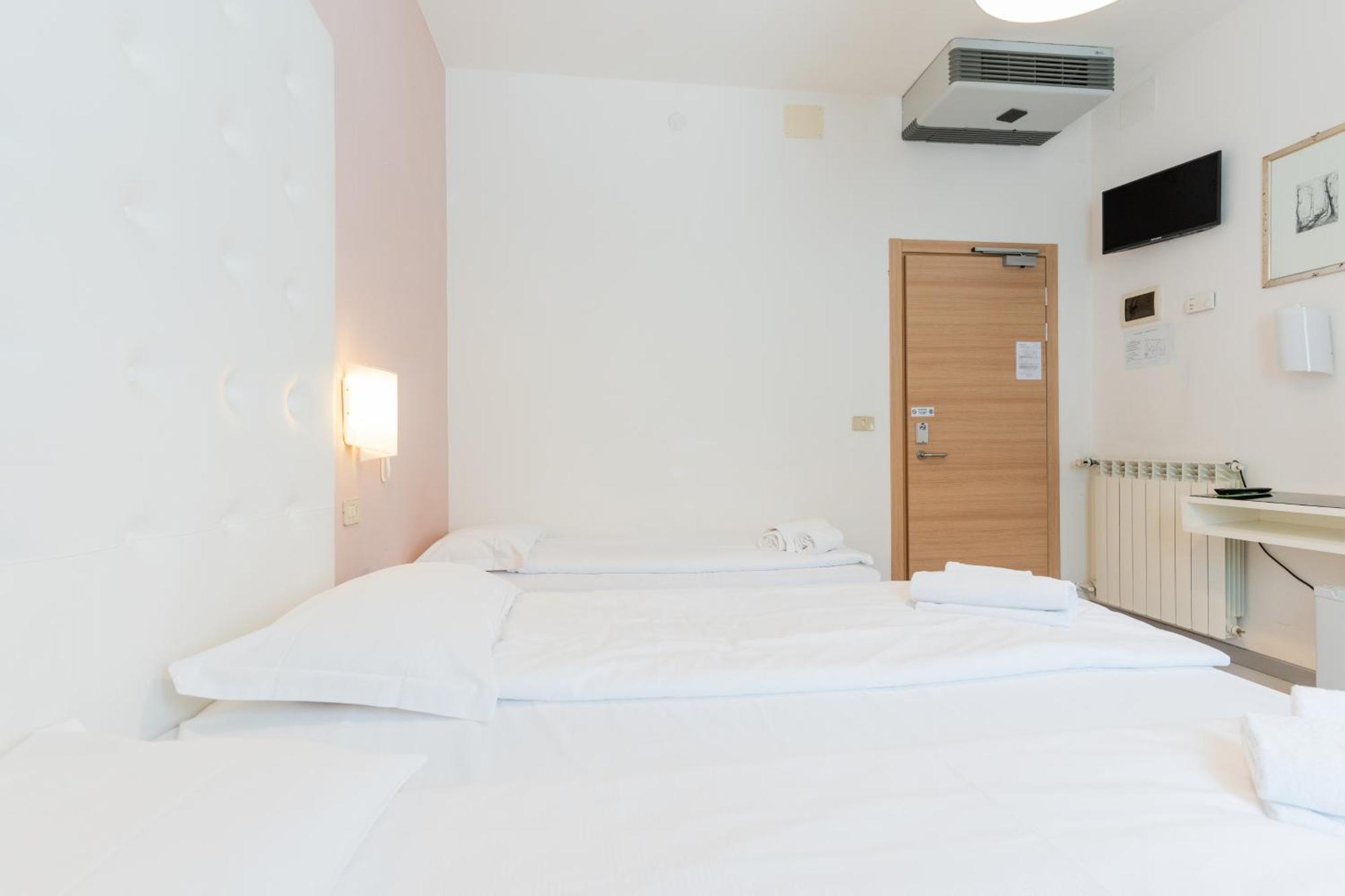 Hotel Regina Caorle Ruang foto