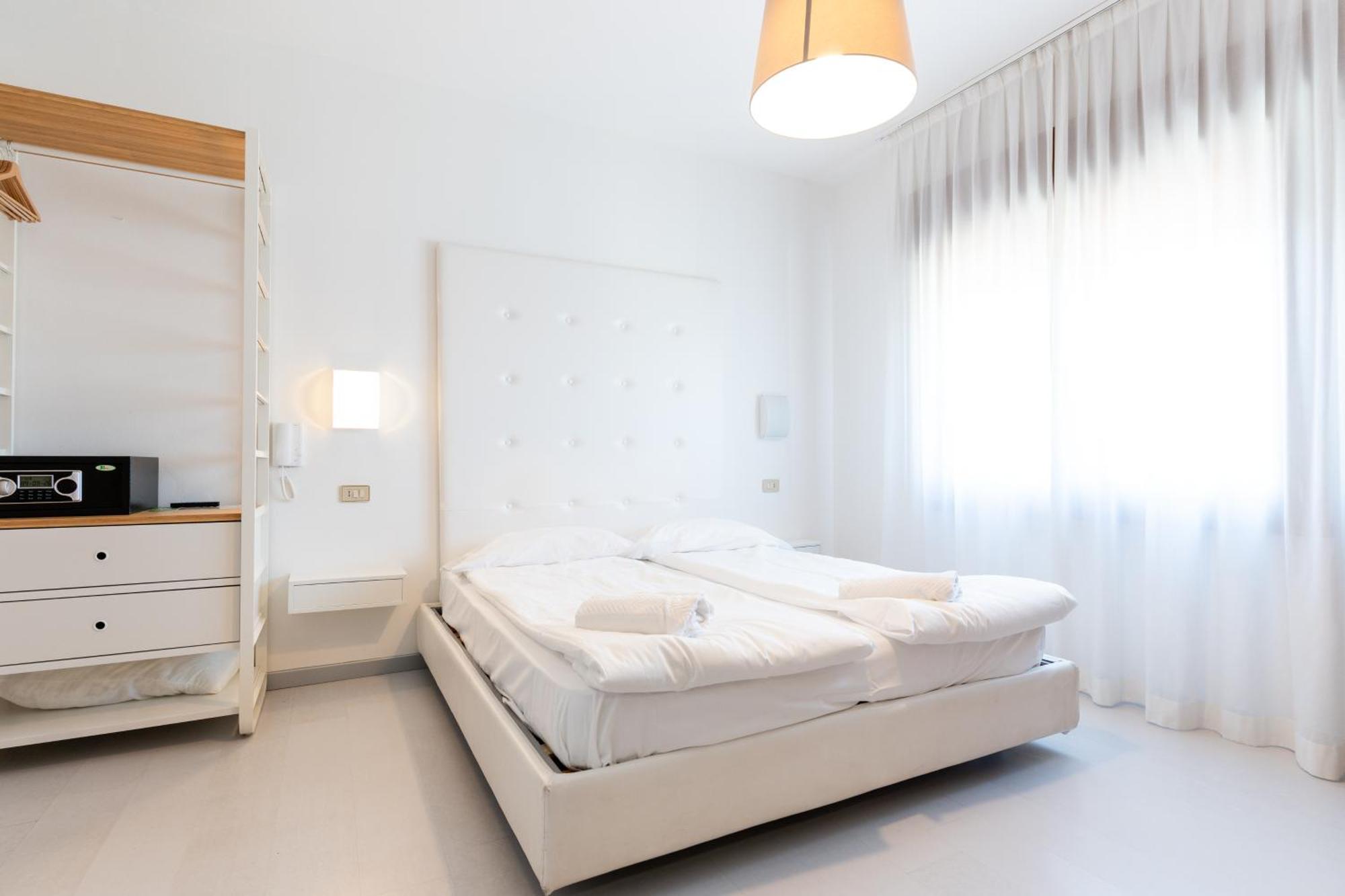 Hotel Regina Caorle Bagian luar foto