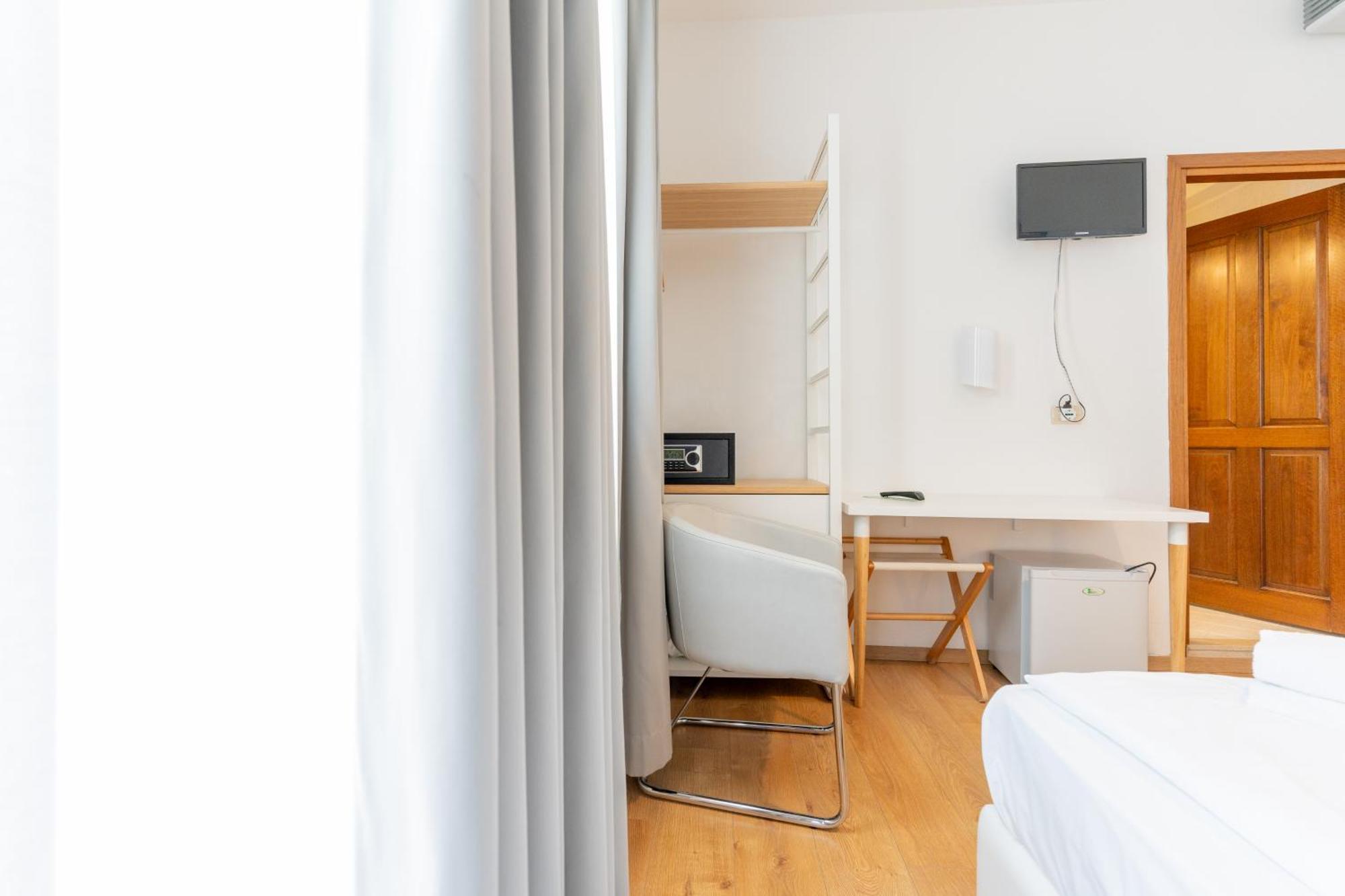 Hotel Regina Caorle Bagian luar foto
