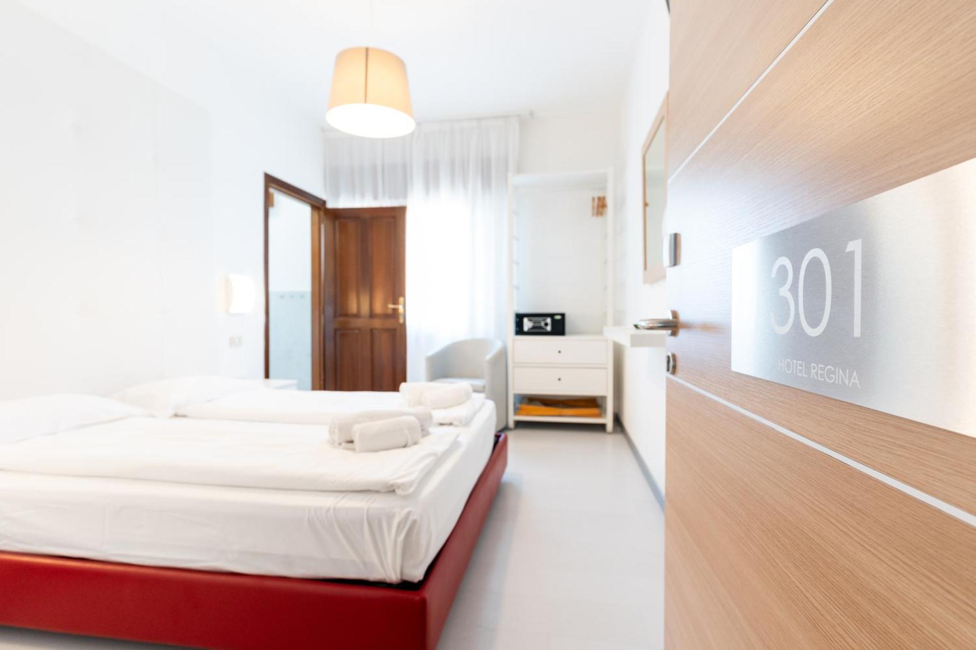 Hotel Regina Caorle Bagian luar foto